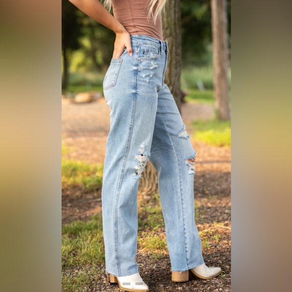 JUDY BLUE Jeans 90s Straight Leg Distressed High Rise Denim Size 13/31 - Picture 2 of 12